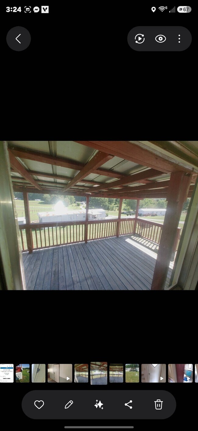 Building Photo - 625 Aeriel Ln