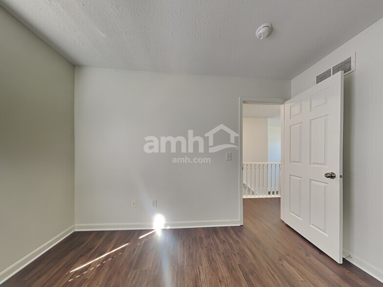 Building Photo - 2055 Whispering Wind Ln