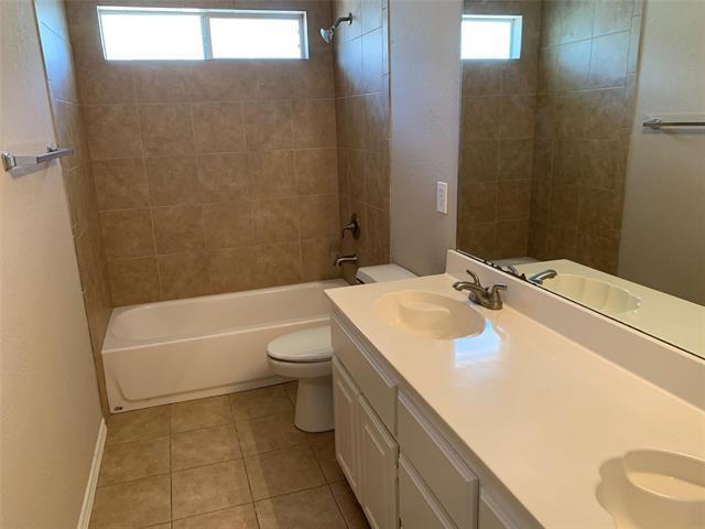 Building Photo - 3216 Charring Cross