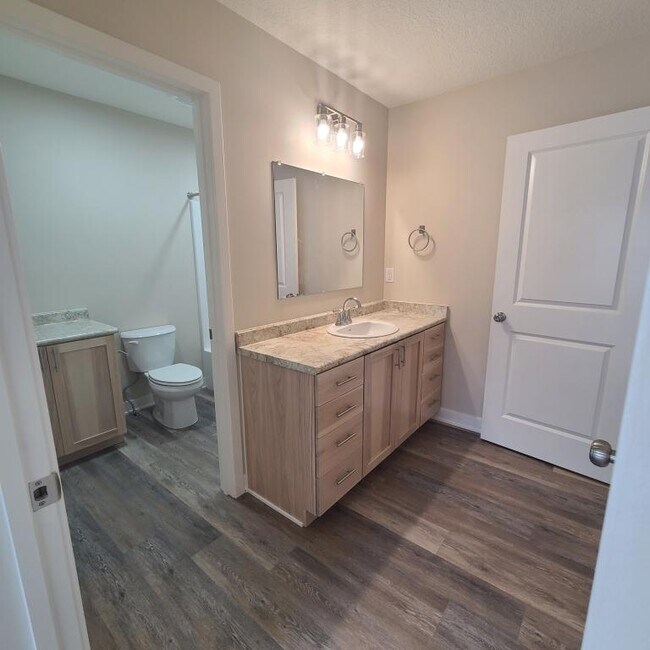 Building Photo - 1357 Lofton Way