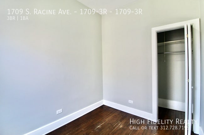 Building Photo - 1709 S Racine Ave