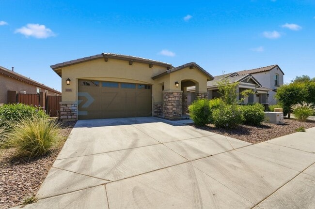 Building Photo - 9219 W Sells Dr