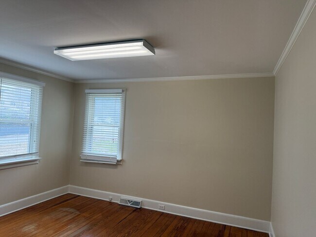 Building Photo - Lexington Office Space-Please call the Lexington Office to schedule tours: 803-359-0793