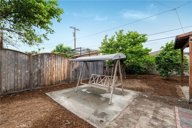 Building Photo - 7841 Beck Ave