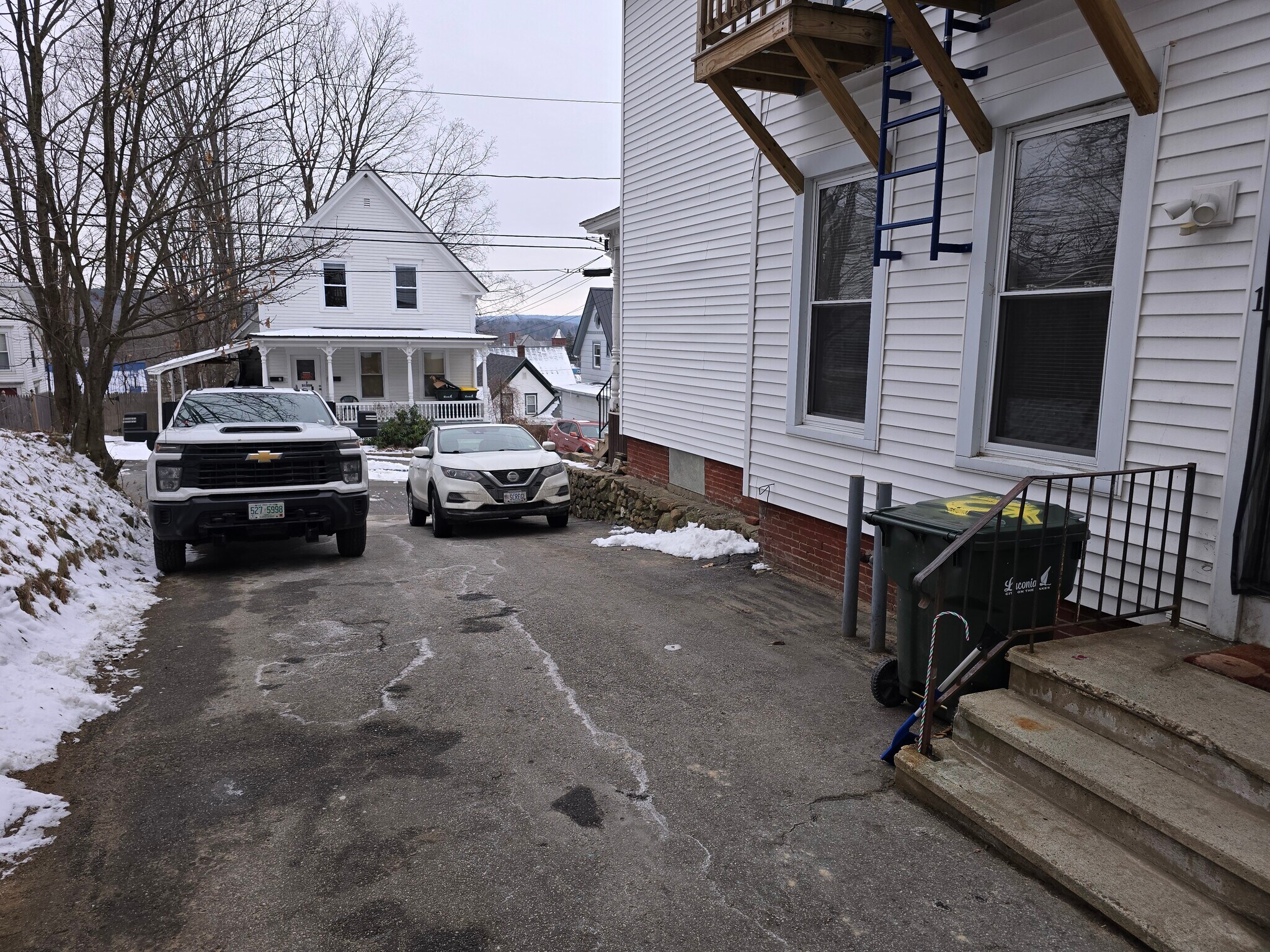 Building Photo - 6 Dixon St