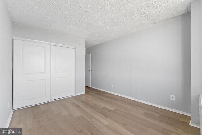 Building Photo - 11801 Rockville Pike