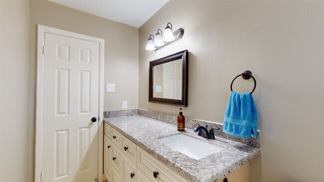 Building Photo - 4803 Sanford Rd