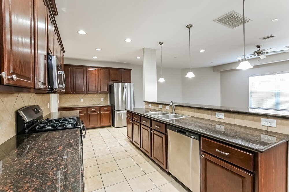 Building Photo - 2403 Lacyberry St