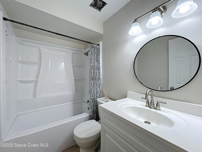 Building Photo - 640 Casa Grande Dr