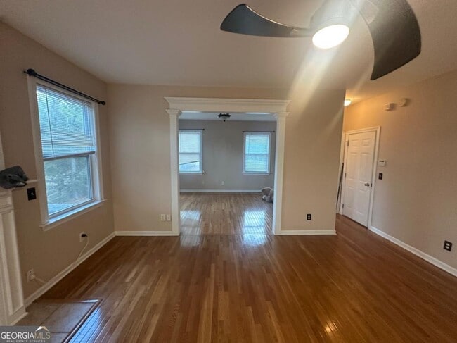 Building Photo - 61 Longwood Ct