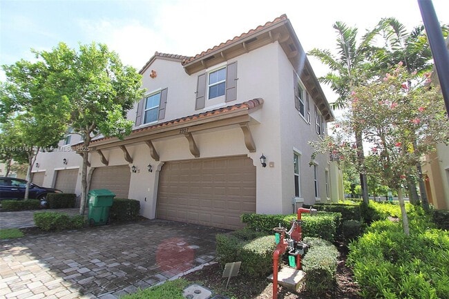 Building Photo - 2927 Cascada Isle Way