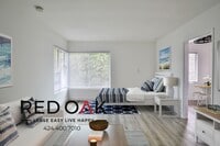 Building Photo - 8514 Sherwood Dr