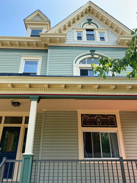 Building Photo - 464 Teece Ave