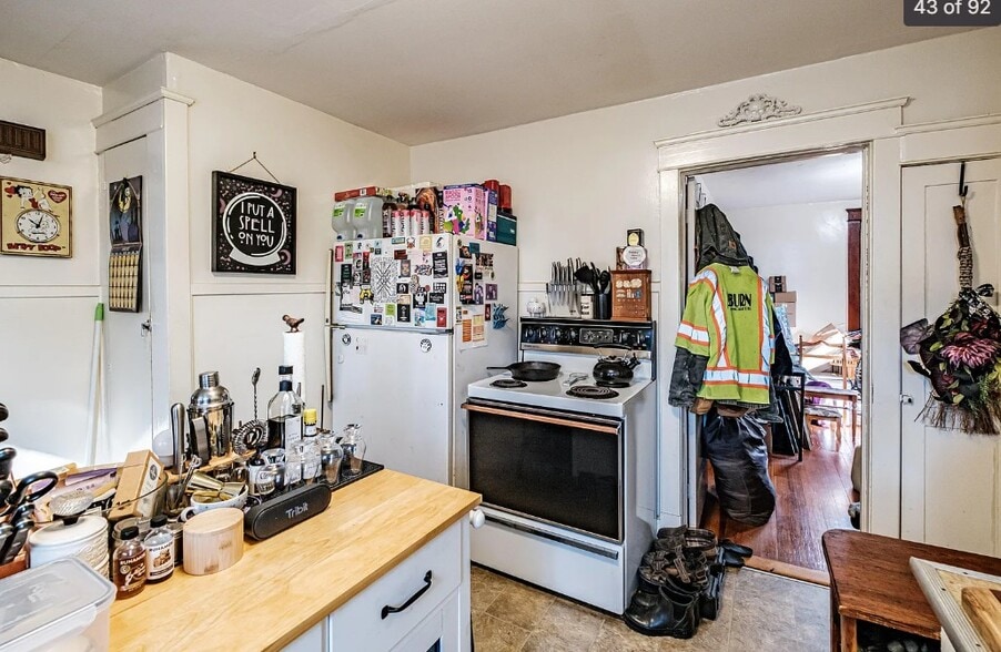 Kitchen - 163 Bridge St