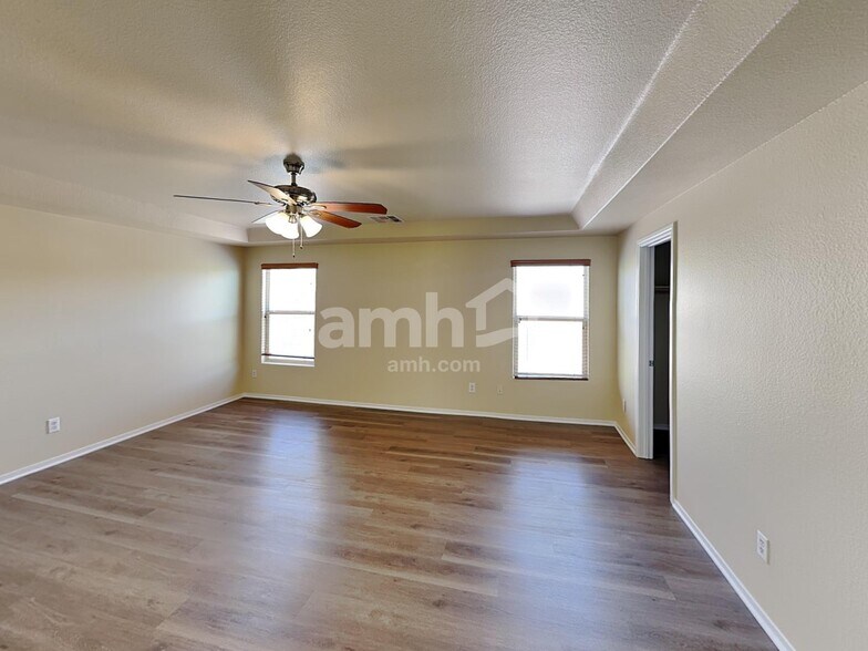 Building Photo - 7228 Childers Ave