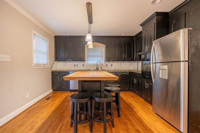 Building Photo - 12013 Idlewild Rd