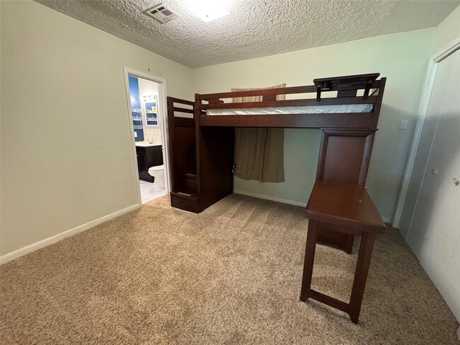 Building Photo - 2300 Bowler Rd