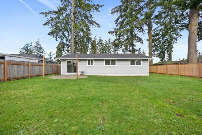 Building Photo - Updated 3-Bed Olympia Home | New Roof, Lar...