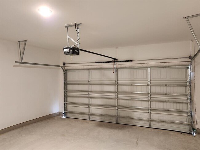 Building Photo - 202 Doodle Ln