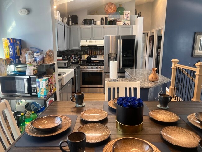 Building Photo - 1930 W Williams Cir