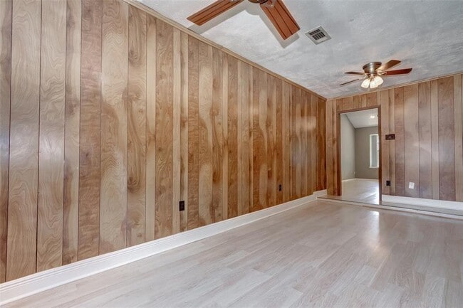 Building Photo - 7659 Winkle Wood Ln