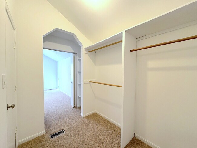 Building Photo - Stunning Top-Floor Penthouse Condo – Loaded with Luxury Upgrades!