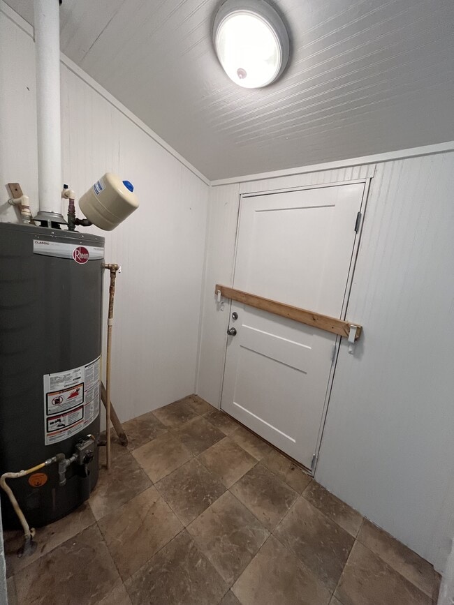 Building Photo - 173 Poplar St