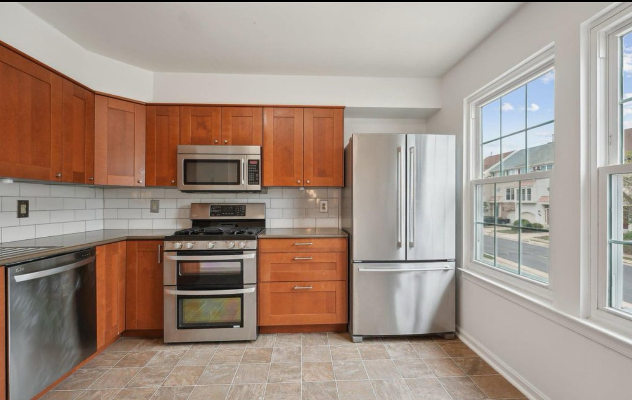 Building Photo - 7813 Flager Cir