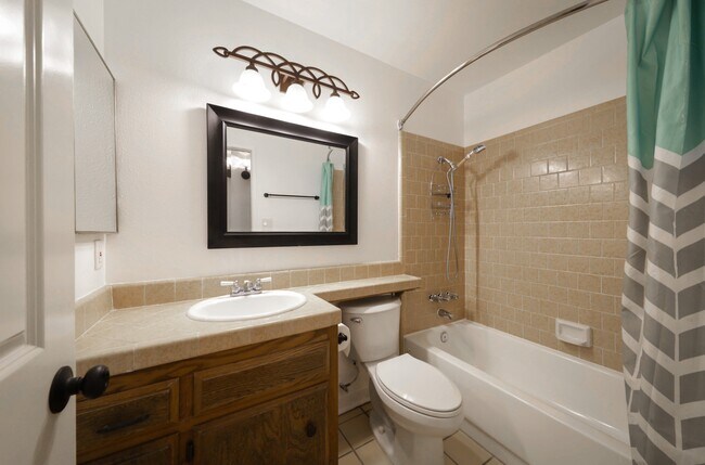 Building Photo - 3905 Cibola Ct