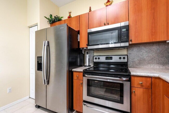 Building Photo - 287 River Bluff Ln