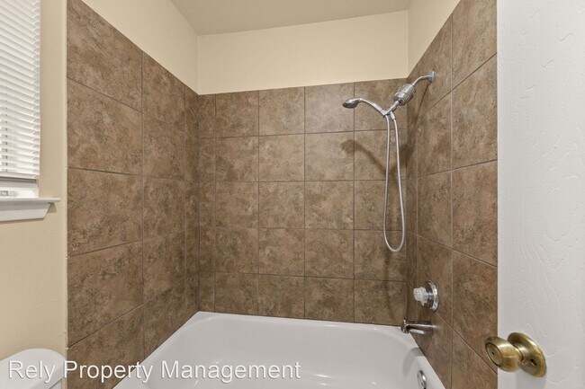 Building Photo - 2 br, 2 bath House - 313 Greenlawn Blvd