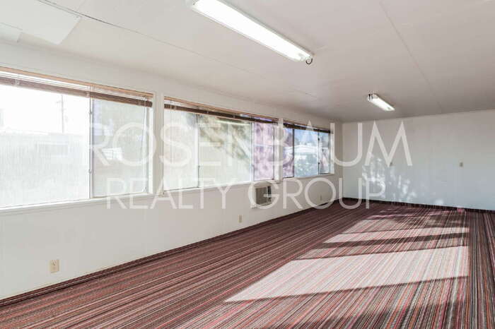 Building Photo - 5600 West Box R Street