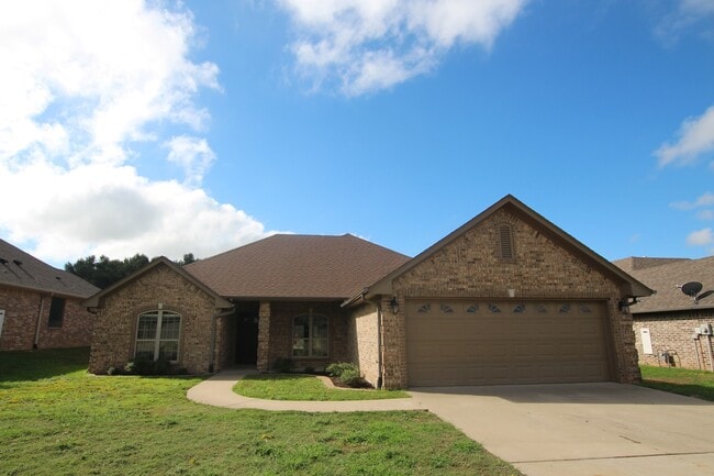 Building Photo - Coming Soon! Luxurious 3 Bed 2.5 Bath Rent...