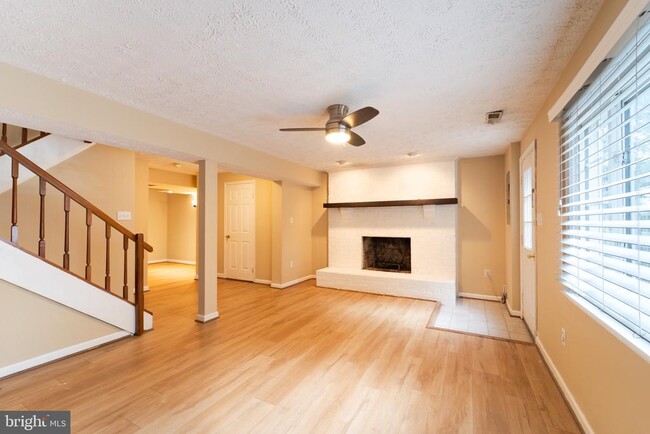 Building Photo - 5514 Whitfield Ct