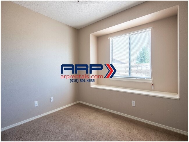 Building Photo - Beautiful Eastside Home