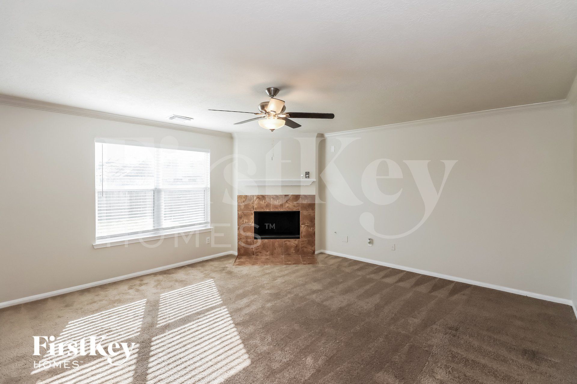 Building Photo - 19211 Sunny Leaf Ln