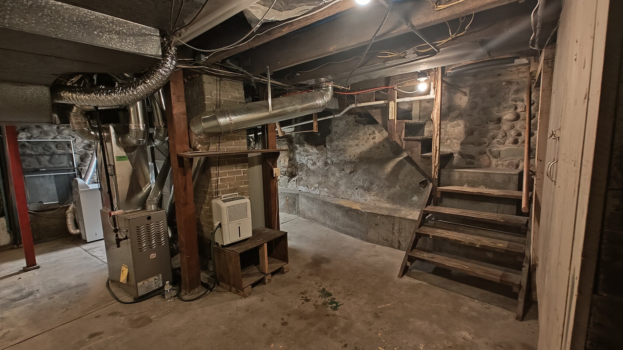 Basement storage space - 706 W Kalamazoo Ave