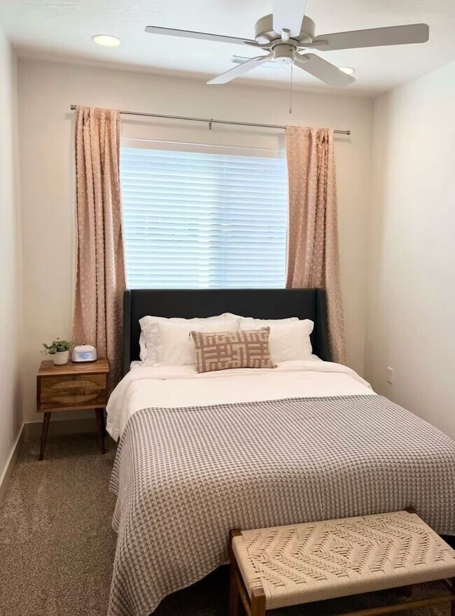 Building Photo - 960 Heritage Dr