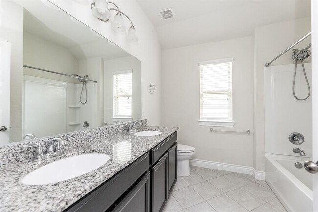 Building Photo - 10907 Birchwood Knl Ct