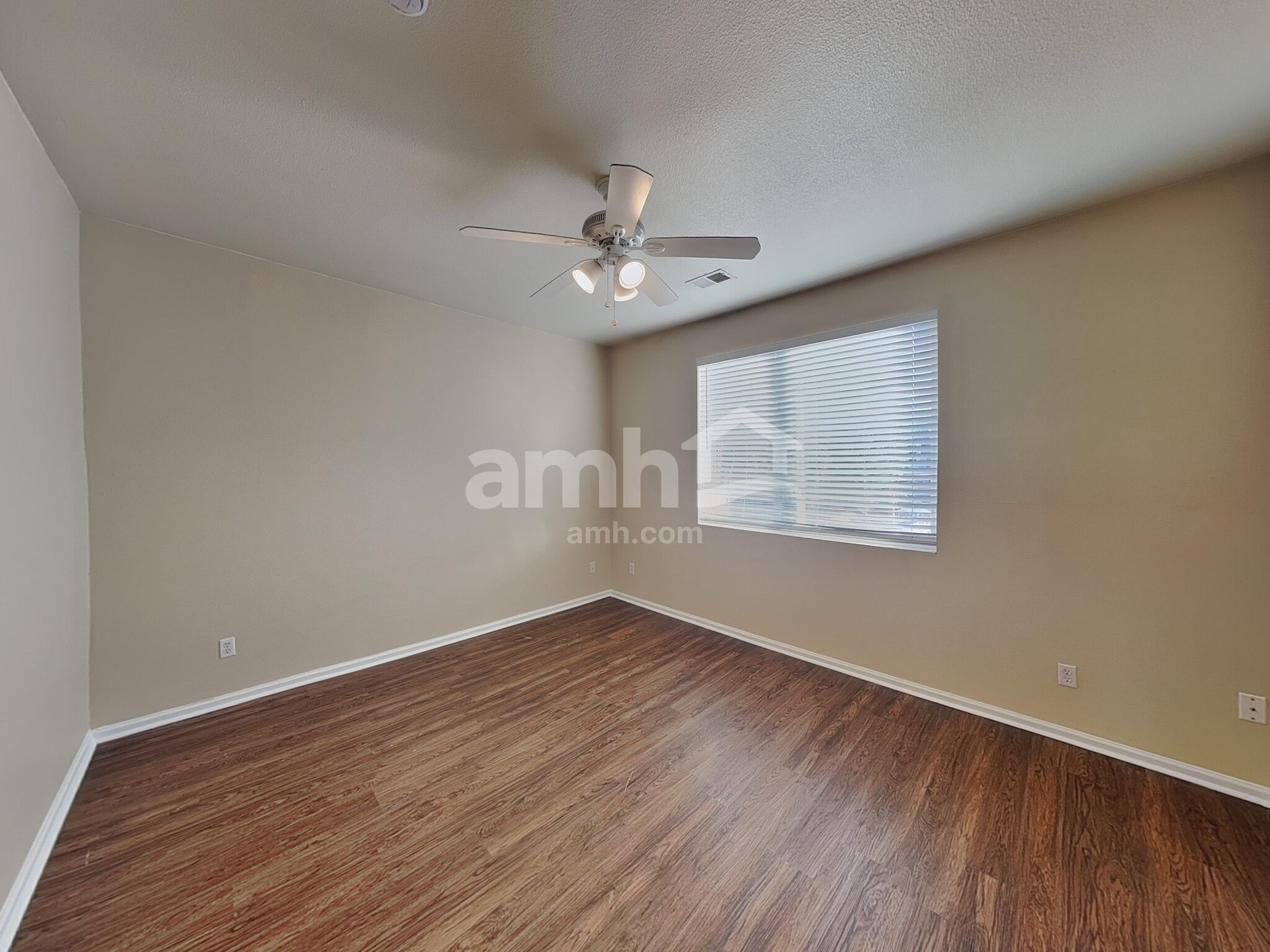 Building Photo - 15142 E 119th Ave