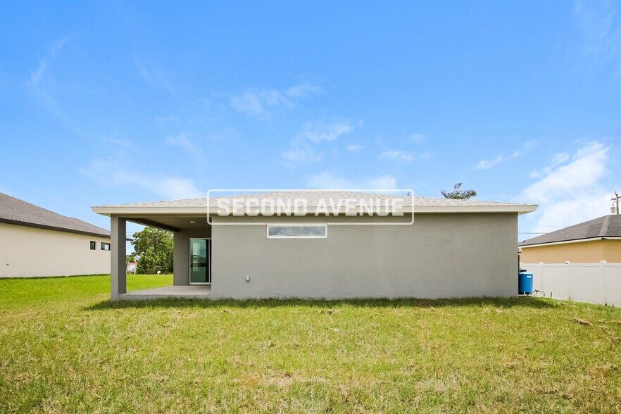 Building Photo - 3908 23rd St SW