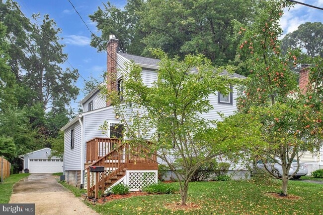 Building Photo - 509 Denham Rd