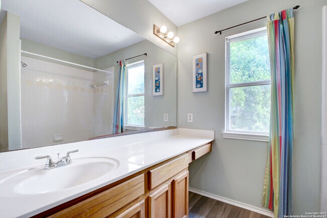 Building Photo - 6002 Woodway Pl