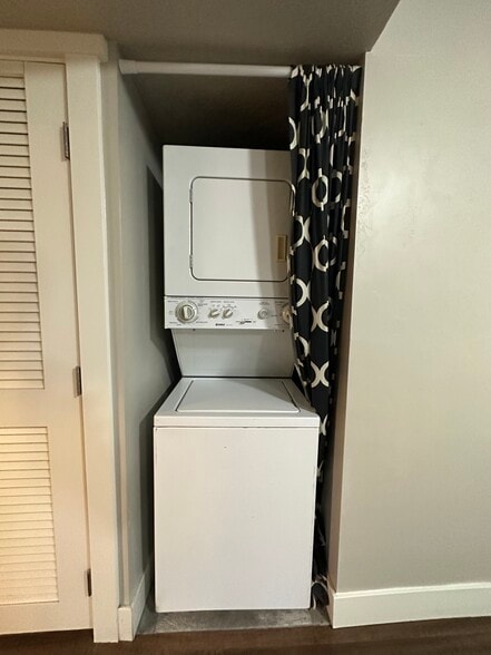 Laundry - 2647 S Jasper St