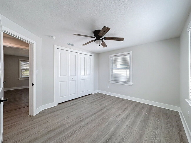 Building Photo - 768 49th Ave N