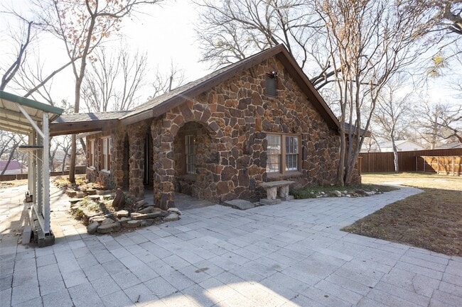 Building Photo - 4875 E Williams Spring Rd