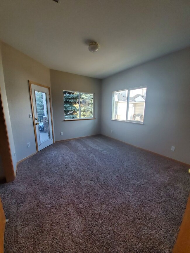 Building Photo - Charming Condo in West Point Condominiums