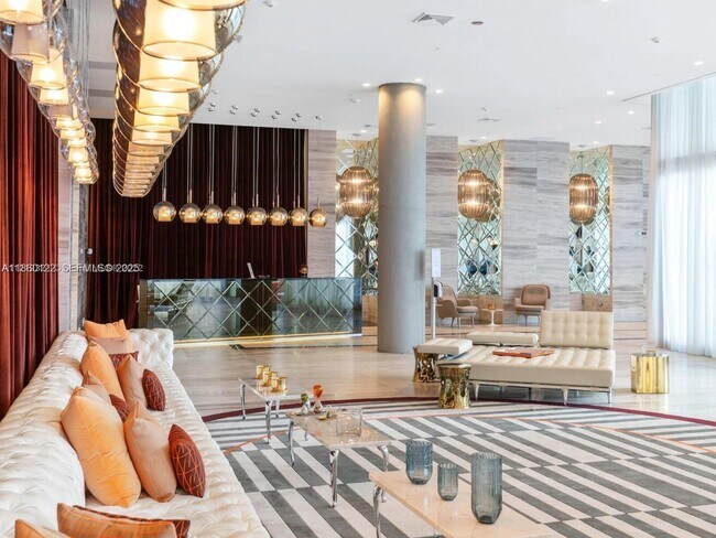 Building Photo - 2000 Metropica Wy