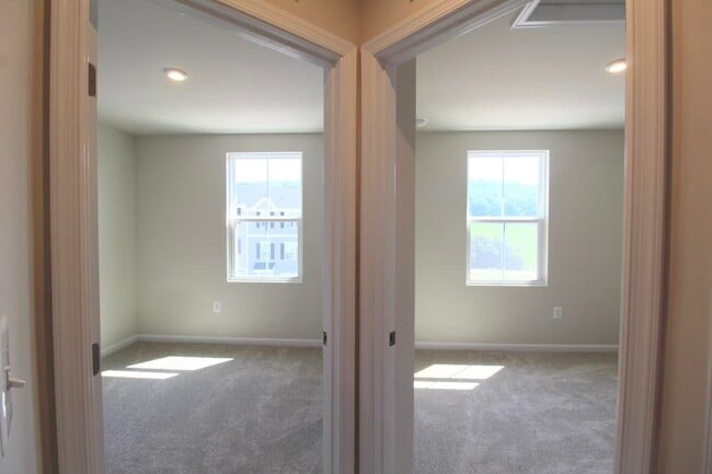Building Photo - 2910 Orchard Ln