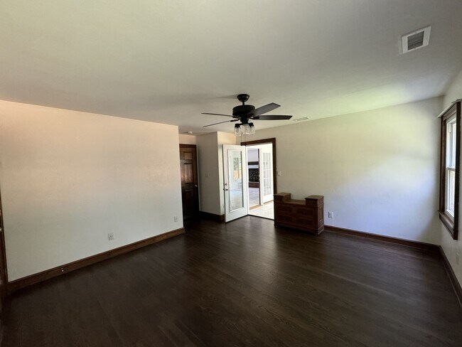Building Photo - RARE OPPORTUNITY TO LIVE IN PUNGO, NEAR MUNDEN POINT PARK! 3/2.5 SINGLE FAMILY HOME